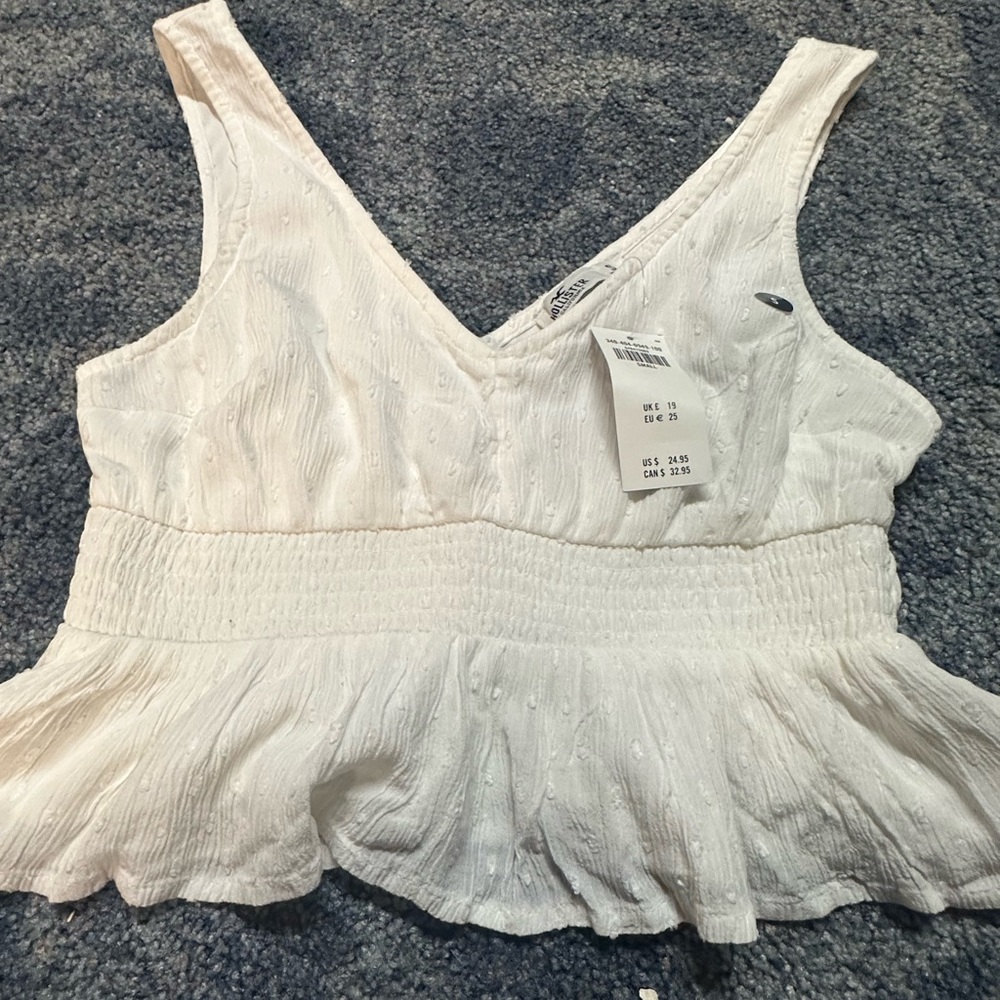 Hollister crop shirt. New with tags. Size small